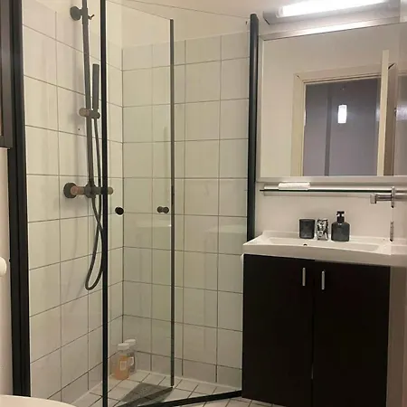 Hostel Shared With Private In Center Oslo