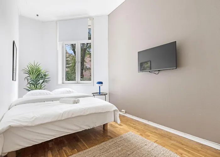 Shared With Private In Center *