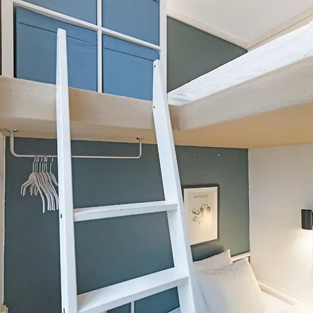 Shared With Private In Center Hostal *